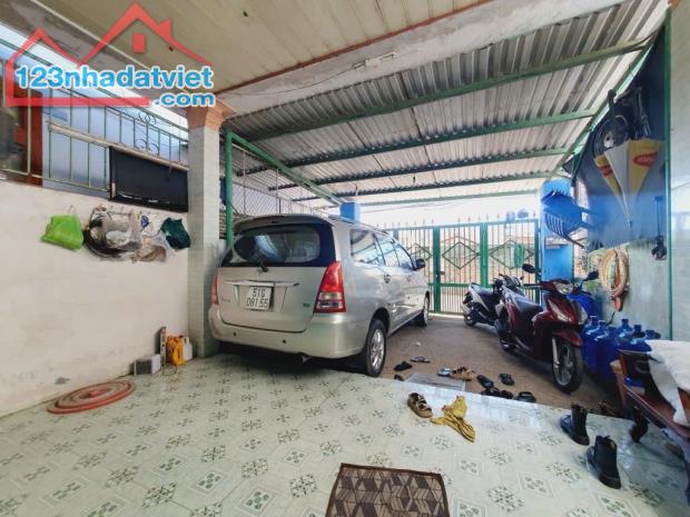 BÁN NHÀ QUẬN 9,NHÀ MẶT TIỀN ĐƯỜNG DT105M,XE HƠI NGỦ TRONG NHÀ NGAY NGUYỄN XIỂN,CHỈ 5.5TỶTL - 1