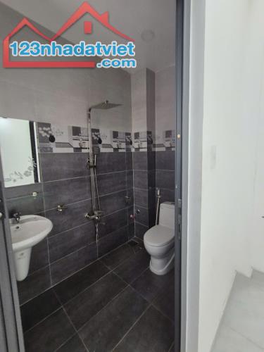 Bán Nhà Quận Bình Tân - Khu Đồng Bộ 4 Tầng - DTSD 224M² - Ôtô Ngủ Nhà - 6 Phòng Ngủ - 4
