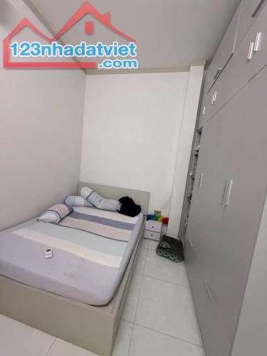 Chính Chủ Bán Gấp Nhà Hẻm Nội Bộ Đường Phạm Hữu Lầu Dĩ An - 4
