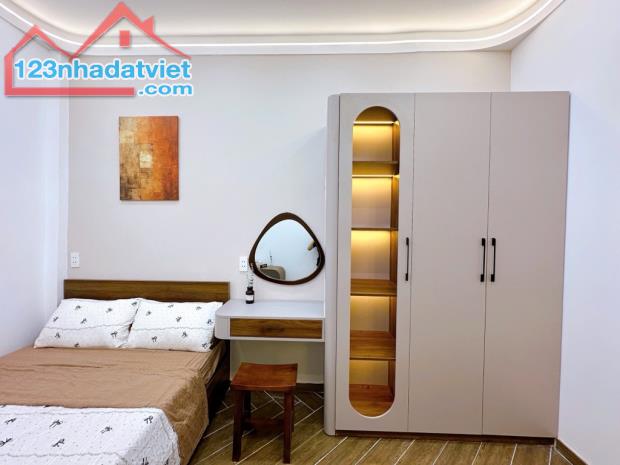 PHÚ NHUẬN - 33M2 - HẺM XE HƠI - THÍCH QUẢNG ĐỨC - 2 TẦNG - 3PN 2WC - NHÍCH 6.X TỶ - 5
