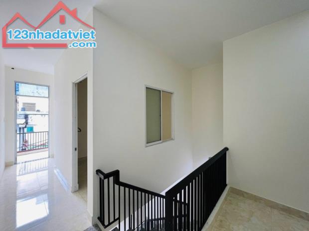 ♪Nhà sau MT Hùng Vương gần Big C, 56m2, 2 tầng, 3PN, nhỉnh 3 tỷ - 2