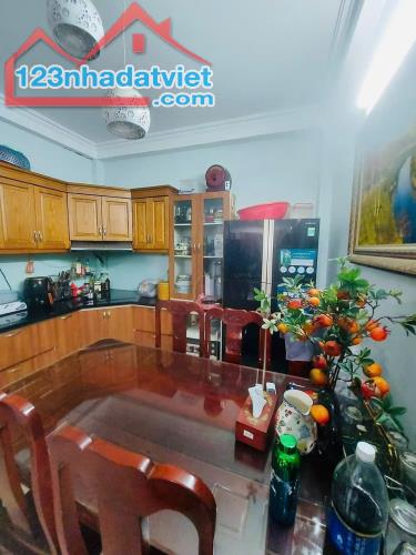 Cho thuê nhà nguyên căn ở Phú Đô, Nam Từ Liêm 35m x 4T giá 11.5 triệu, nhà đẹp ở ngay - 1