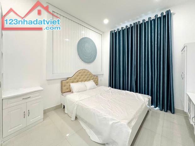 CHÍNH CHỦ GẤP BÁN - TRẦN KHÁC CHÂN - Q1 - TÂN ĐỊNH - NHÀ ĐẸP -5 TẦNG BTCT - TẶNG FULL NỘI - 1