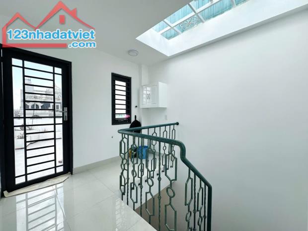 CHÍNH CHỦ GẤP BÁN - TRẦN KHÁC CHÂN - Q1 - TÂN ĐỊNH - NHÀ ĐẸP -5 TẦNG BTCT - TẶNG FULL NỘI - 2