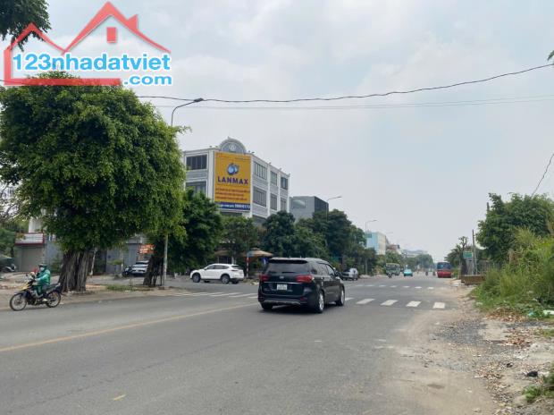 Cho thuê nhà đường số 34, Bình Tân khu Tên Lửa, 10x20m, hầm, thang máy, 60 triệu