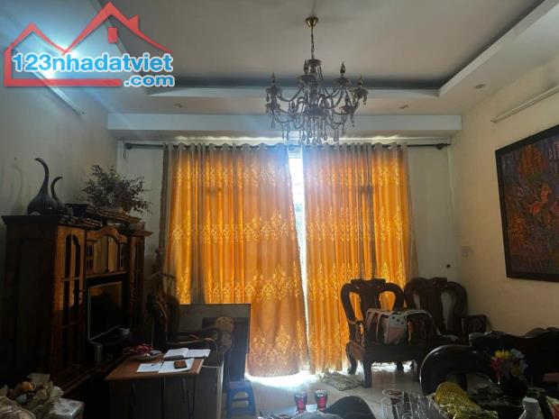 🏠 NHÀ 3 TẦNG – ĐƯỜNG 10M – 4 PHÒNG CHO THUÊ – GẦN BX AN SƯƠNG – SỔ HOÀN CÔNG – 112m²  - - 4