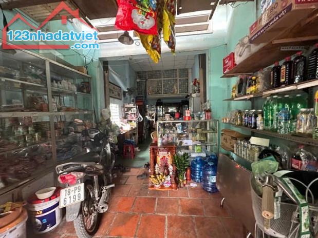 Cần bán, Mặt tiền kinh doanh, Nguyễn Ảnh Thủ, quân 12- 70m2, giá siêu rẻ, chỉ 4,1tỷ. - 2