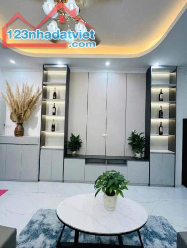 6 T.Ỷ bé xíu S32M/5T - Minh Khai Hai Bà Trưng - Nhà đẹp dân xây KCBT chắc chắn. Full nội - 4
