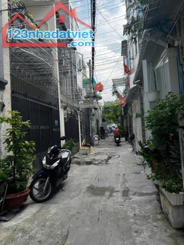 BÁN NHÀ LÊ VĂN THỌ-SÁT MẶT TIỀN-48m2 (4❌12) GẦN CV LÀNG HOA CHỈ HƠN 4 TỶ - 1