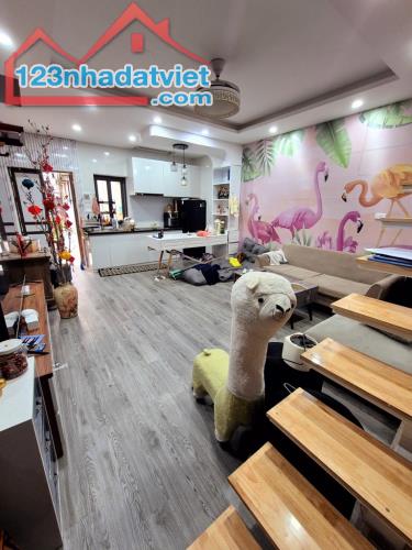 NHÀ 3 TẦNG 51M2 GẦN PHỐ MINH KHAI – MẶT TIỀN 5.5M – GIÁ CHỈ 8.5 TỶ