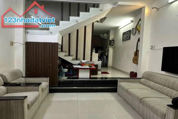 Bán nhà hẻm xe hơi, Cống Lở, Tân Bình, 46 m² (3.5m x 13m), 2 tầng - Giá 4.6 tỷ TL