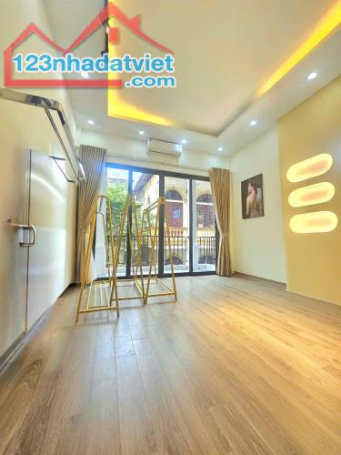 PL HOÀNG VĂN THÁI - Ô TÔ TRÁNH - KINH DOANH - DT 55m2 MT 4.1m Giá 15.5 tỷ - 2