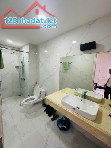 Bán Nhà Phố Cầu Giấy - Vị Trí Đẹp, Nhà Ở Thoáng Mát - DT 40mx5t - Nhỉnh 8 Tỷ - 3