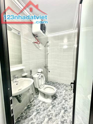 CHO THUÊ NHÀ NGUYÊN CĂN PHỐ TÂY VĂN CAO (NGÕ 302 VĂN CAO) ♦ - 4