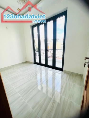 GIẢM MẠNH - TỈNH LỘ 10 SÁT Q.6 KẾ TÊN LỬA - 4 TẦNG 4PN MỚI - 48M2 CHỈ NHỈNH 4 TỶ - 3