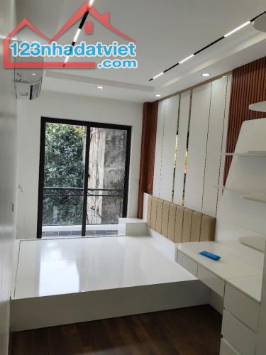 NHÀ MỚI ĐẸP Ở NGAY ĐẠI LA HAI BÀ TRƯNG - 32M2-5 T -5,38?TỶ TẶNG NỘI THẤT