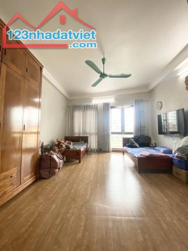 Nhà Đền Lừ mặt chợ, kinh doanh sầm uất 45m2 - 5 tầng nhỉnh 13 tỷ - 2