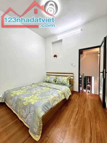 Cần bán nhà đẹp tại Văn Chương TT Đống Đa, khách mua chỉ xách Vali về ở DT38m, 5T hơn 6 tỷ - 3