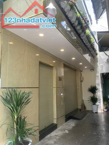 Nhà Đẹp Công Nghệ Thông Minh 5.0 Nguyễn Hồng Đào Tân Bình, 2 Tầng 2PN. Chỉ nhỉnh 3 Tỷ