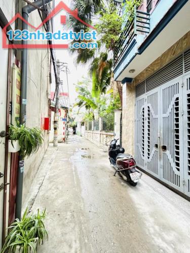 BÁN NHÀ TRƯƠNG ĐỊNH, Ô TÔ ĐỖ CỬA, KINH DOANH, 42M2. 8.2 TỶ - 4
