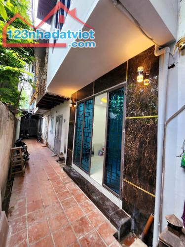 Bán nhà 3 tầng Tứ Liên - Diện tích 32m2 - Nhà đẹp ở ngay - Ko quy hoạch 3,55 tỷ