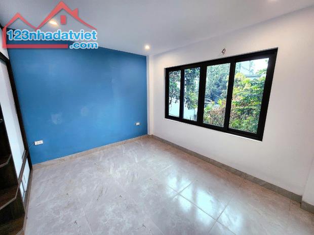 Bán nhà 3 tầng Tứ Liên - Diện tích 32m2 - Nhà đẹp ở ngay - Ko quy hoạch 3,55 tỷ - 2