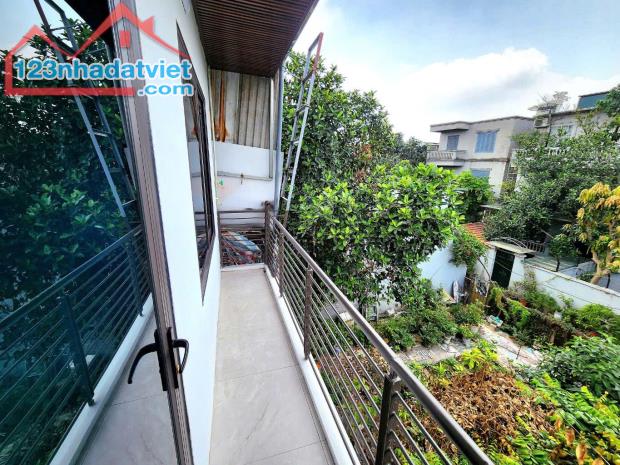 Bán nhà 3 tầng Tứ Liên - Diện tích 32m2 - Nhà đẹp ở ngay - Ko quy hoạch 3,55 tỷ - 4