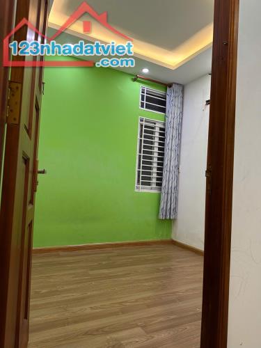 Chính chủ cần bán căn hộ 312 Lạc Long Quân, Quận 11, 70m2, 2PN, 2.835 tỷ, có sổ hồng. - 2