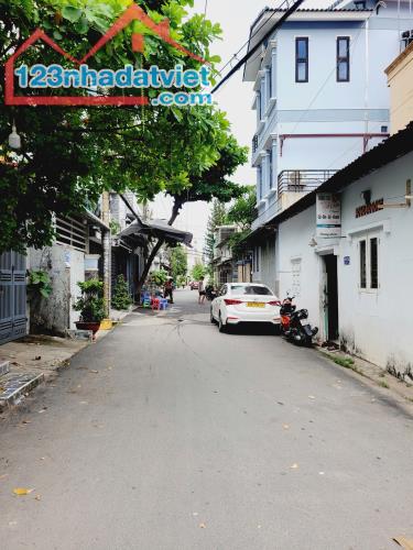 Hẻm Xe Hơi Sát Mặt Tiền 45m2 - Chỉ 5 Tỷ Hơn - 4 Tầng 3PN