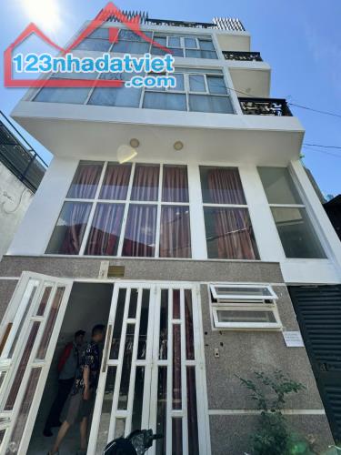 Nhà rộng 5 tầng, gần Chung cư Ruby Nguyễn Sỹ Sách, 5.25 tỷ