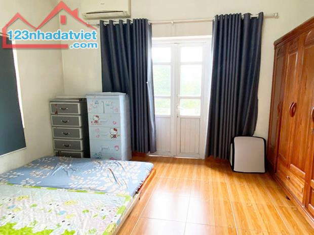 BÁN Nhà 2 tầng Lạc Long Quân  – gần Hồ Tây GIÁ 10TY DT 45m2 LH 083.2865.116 - 2
