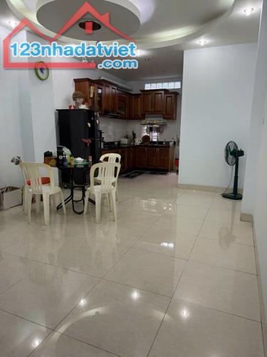 Cho thuê nhà nguyên căn tại  Đường Quang Trung, Phường 8, Quận Gò Vấp - 4
