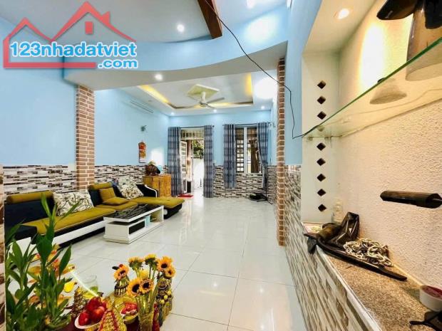 bán nhà phường 4 gần biển vũng tàu hẻm ôtô DT: 124m² giá 7 tỷ 350