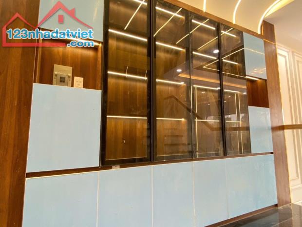 NHÀ BÁN Ao Đôi - 5 TẦNG - 62m² - HẺM XE TẢI THÔNG - 9.6 TỶ - BÌNH TÂN - 5