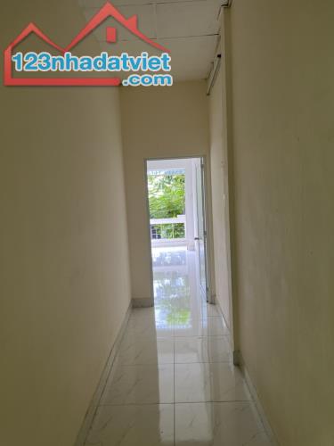 Cho Thuê Căn Hộ Lầu 2 mặt tiền Lê Văn Sỹ P12- Q3 - TPHCM. - 2