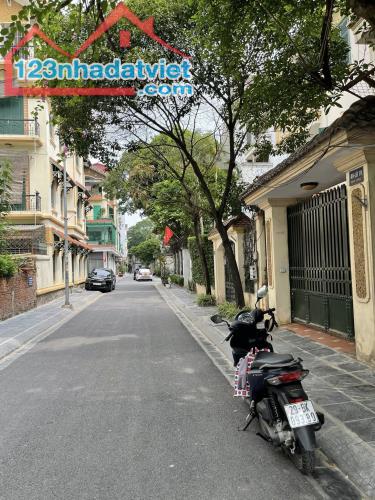 Bán biệt thự KĐT Định Công – Lô góc cực thoáng – 150m² –mặt tiền 10m - 1