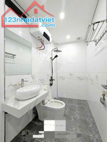 nhà 4 tầng Hồ sen - lê chân # 4,2 tỷ - 2