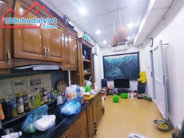 BÁN NHÀ MẶT PHỐ ĐỘI CẤN, KINH DOANH NGÀY ĐÊM, VỈA HÈ RỘNG 39/50m 6T MẶT TIỀN 5,2M 16,9 tỷ