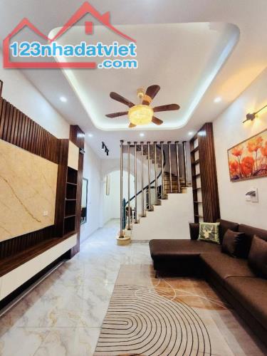 Bán nhà Minh Khai - ngõ rộng thông thoáng sạch sẽ , dt 42M * 4T giá 8.4 tỷ SĐCC - 1