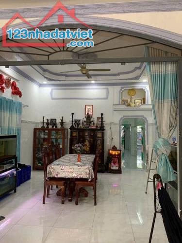 BÁN NHÀ MẶT TIỀN ĐƯỜNG NHỰA XE TẢI THÔNG - 2