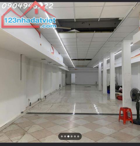 Cho Thuê Nhà Mặt Phố 16 Trường Thi, 30 Triệu, 200M2, 6 Phòng Ngủ+ 3 Vệ Sinh Đẹp - 2