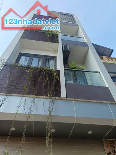 Cực phẩm Vân Canh, 45m2-4T, Ô tô, Dân xây tuyệt đẹp, giá 6.tỷ58
