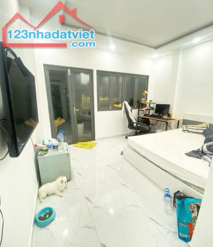 Nhà Đẹp Mặt Tiền Nguyễn Bá Tòng, 3 tầng, Tân Bình, 4x14m, 60m2, nhỉnh 10 tỷ TL - 2