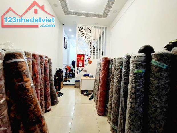 Nhà HXH Đông Hồ P8 Tân Bình - 4 tầng - Chỉ 6.799 tỷ - 1