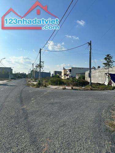 CG Bán cặp nền GÓC vị trí đẹp đường số 4 & 3A KDC Đông Phú, Châu Thành, Hậu Giang.