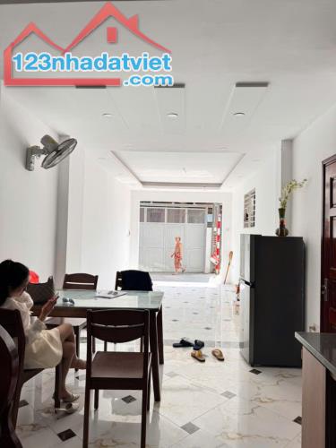 42m2 NHÀ 5 TẦNG - Ô TÔ VÀO NHÀ - CHỦ NHÀ TẶNG TOÀN BỘ NỘI THẤT LUXUARY TRỊ GIÁ GẦN 700 TR - 2