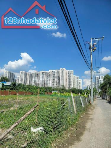 Cần bán gấp lô đất cần bán ở Đường nguyễn Xiển, Long Thạnh Mỹ, Quận 9 - 1