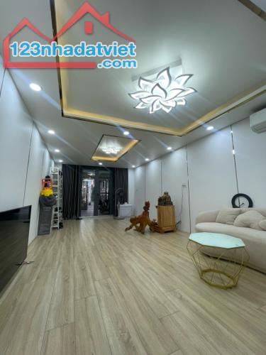 BÁN NHÀ HẺM XE HƠI QUẬN 7 - 2 TẦNG - 60 LÂM VĂN BỀN, TÂN KIỂNG - 1