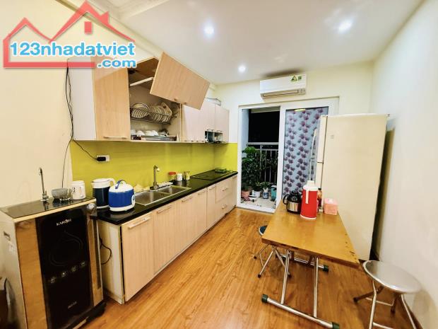 Cần bán gấp căn chung cư toà Azsky khu đô thị Định Công,tiện ích đẳng cấp,nhà đẹp ở sướng