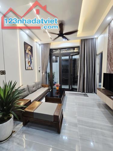 Nhà đường Hoàng Hoa Thám ,Thanh Khê 2 mặt thoáng chỉ hơn 3 tỷ